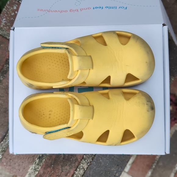 Ten Little Toddler Splash Sandals In Daisy Yellow - Picture 8 of 8